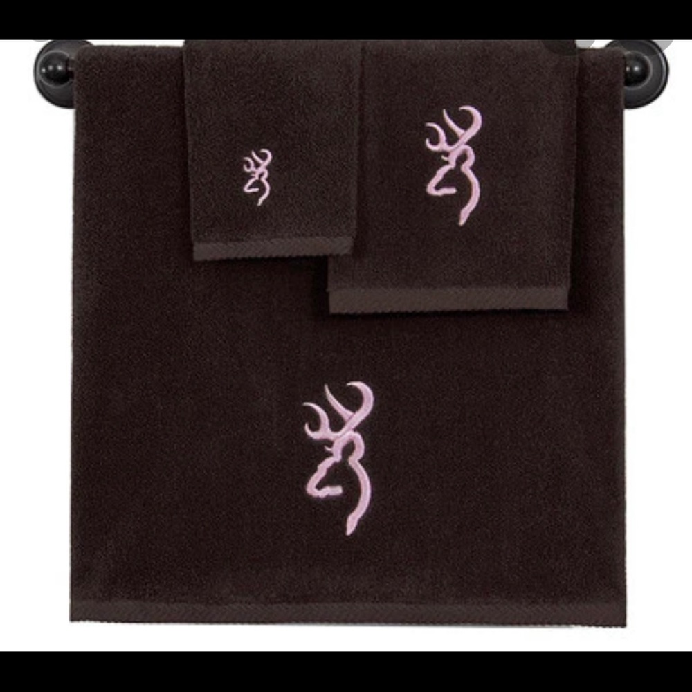 New never been used browning buckmark towel set